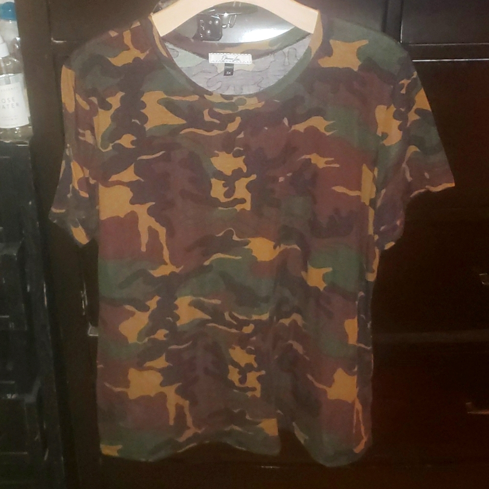 Tee shirt